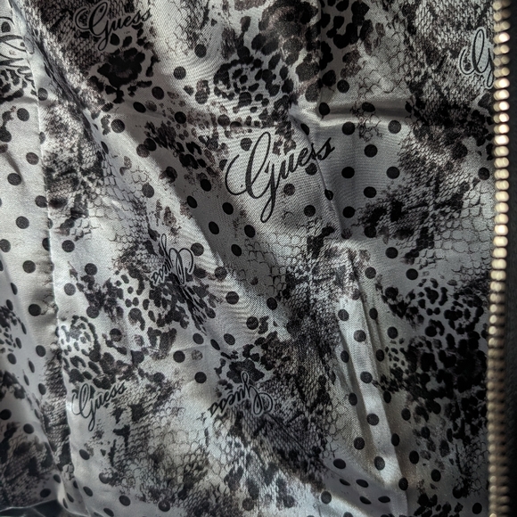 GUESS Faux Fur Black Zip Up Vest Size Medium Glam Punk Rock NYE - Picture 10 of 14